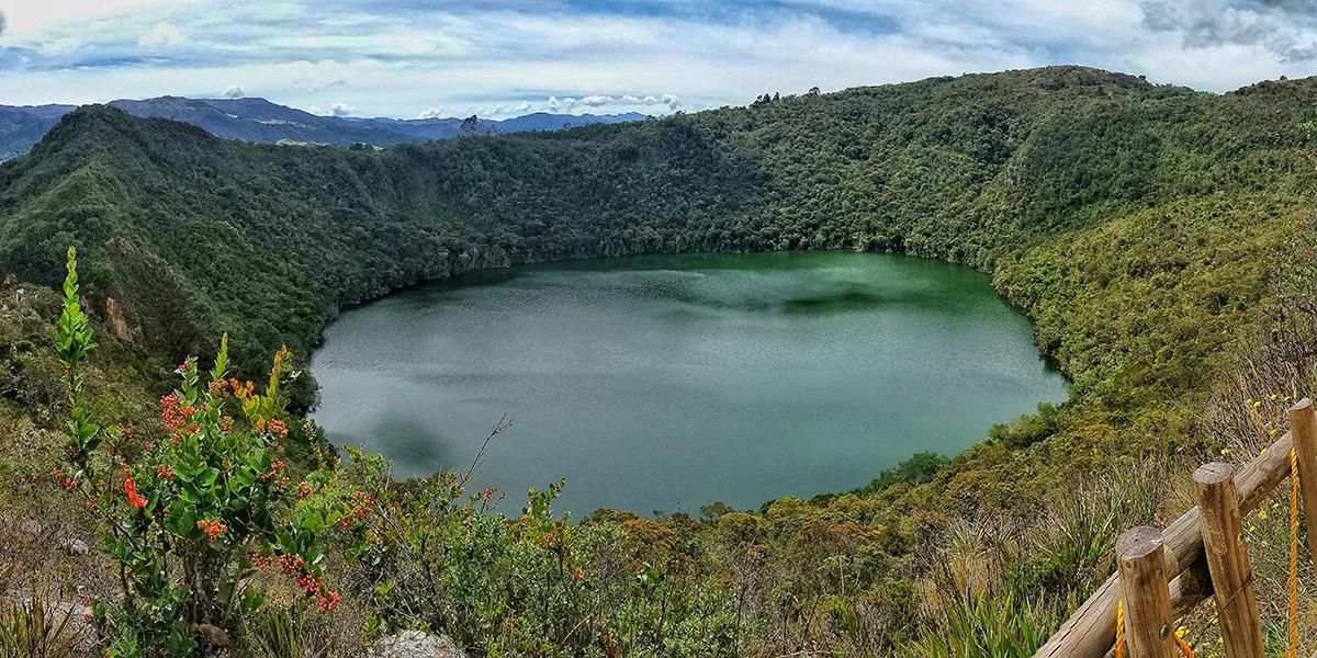 leyenda de la laguna de guatavita resumen - Cuál es la historia de la laguna de Guatavita