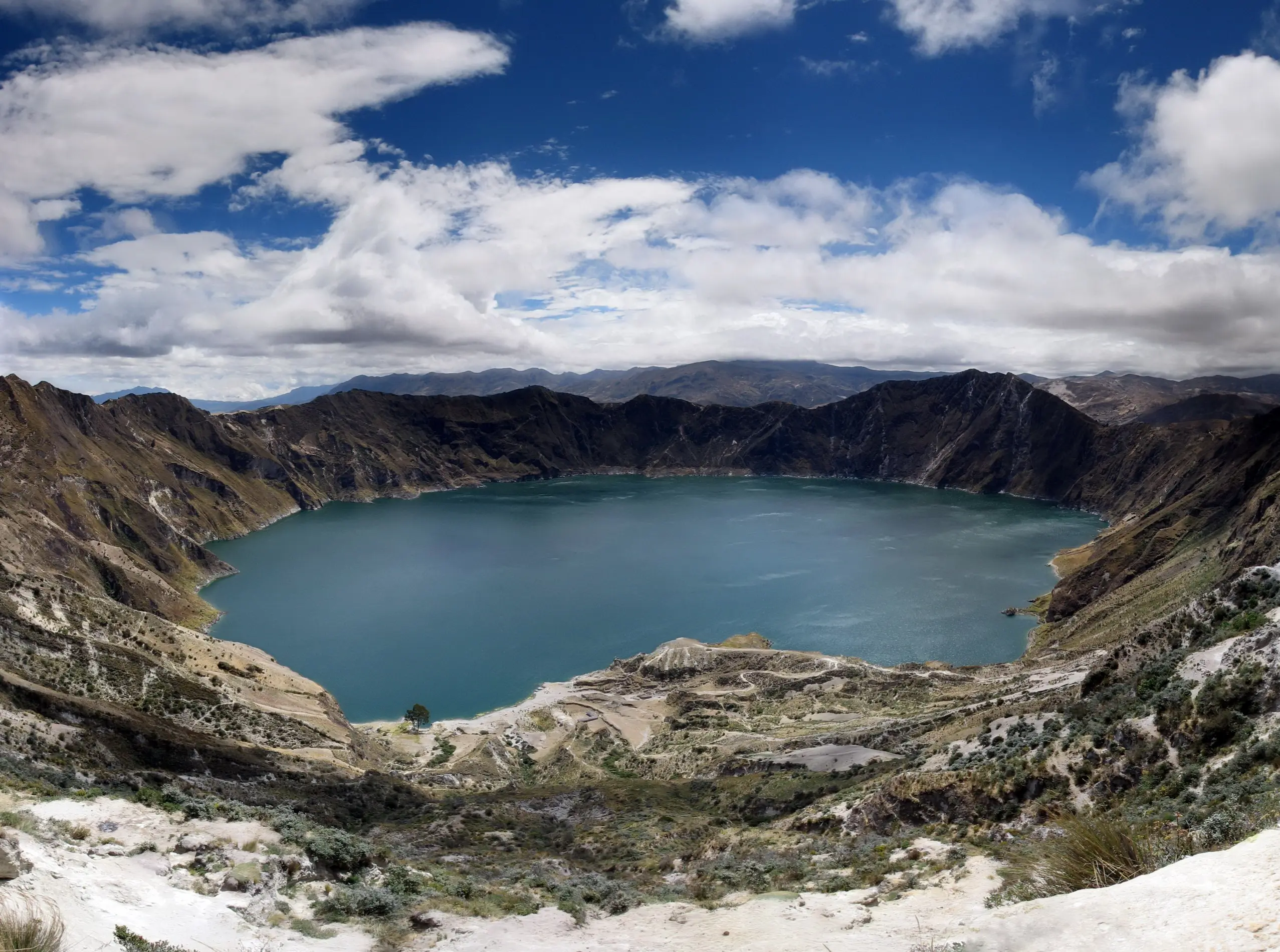 lagunas de ecuador - Cuál es la laguna más grande del Ecuador