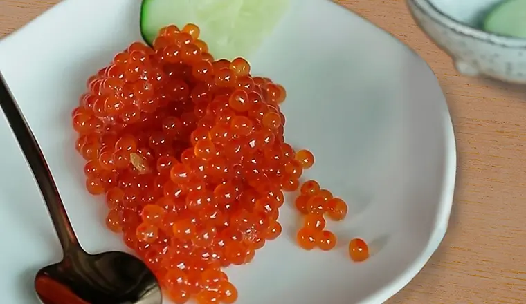 caviar pescado precio - Cuánto vale 1 kg de caviar de esturión