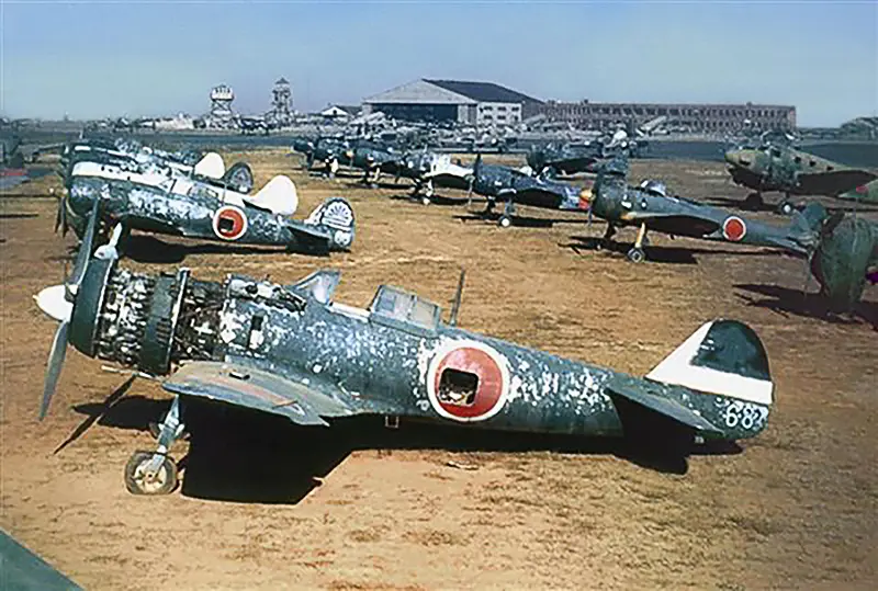 caza mitsubishi a6m zero - Cuántos aviones tenía Japón en la Segunda Guerra Mundial